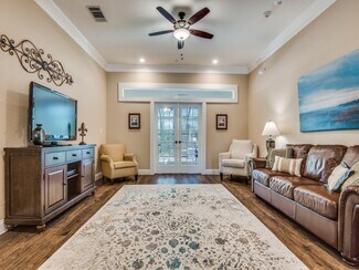Plus de détails pour 123 Cedar Ln, Keller, TX - Santé à vendre