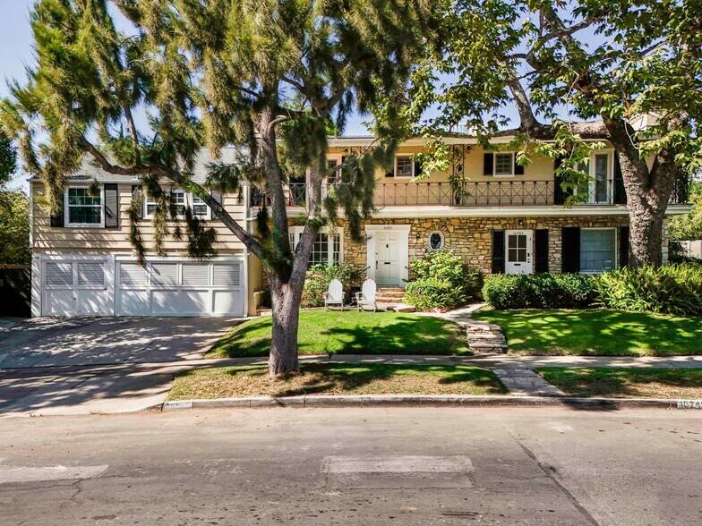 10743 Ohio Ave, Los Angeles, CA à vendre - Photo de l’immeuble – Image 3 sur 13