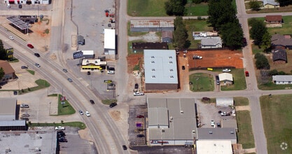1523 Stewart Dr, Chickasha, OK - Vue aérienne  vue de carte - Image1