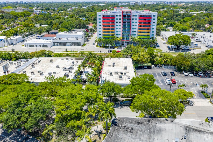 5582 NE 4th Ct, Miami, FL à louer - Aérien – Image 3 sur 4