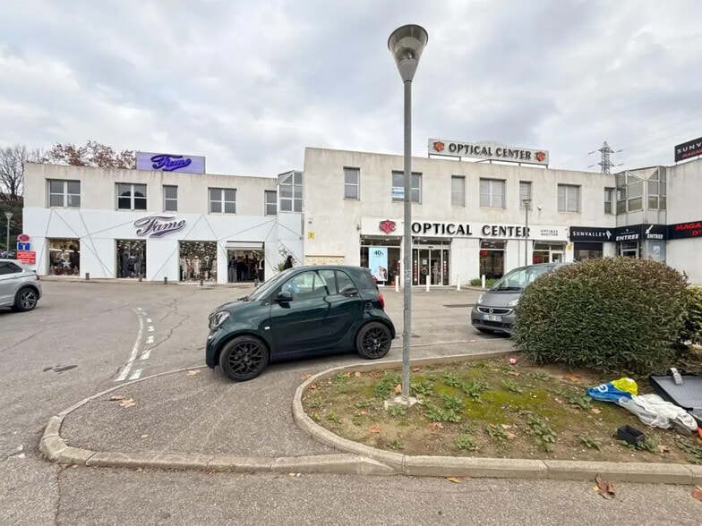 111 Route De La Valentine, Marseille à louer - Photo principale – Image 1 sur 20