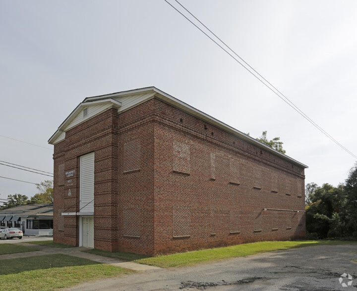 201 S Main St, Belmont, NC à vendre - Photo principale – Image 1 sur 3