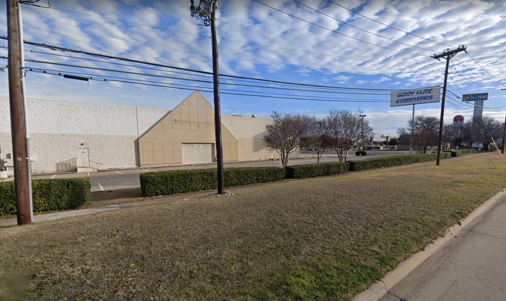 4141 Lyndon B Johnson Fwy, Farmers Branch, TX à louer - Photo de l’immeuble – Image 1 sur 2