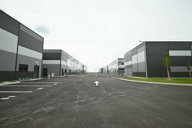 Plus de détails pour Local d'activités, Industriel/Logistique à louer