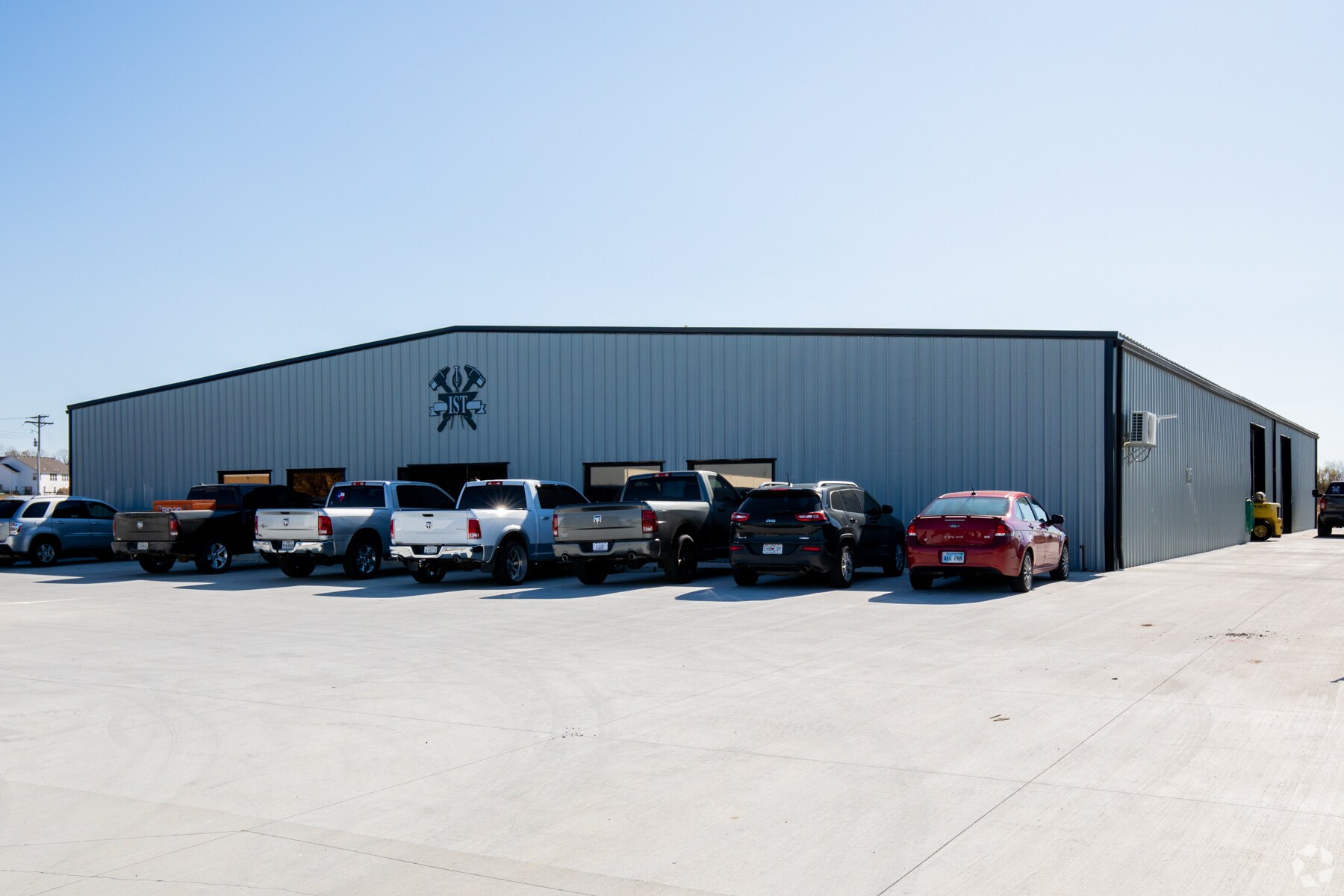 Tonganoxie Industrial Portfolio portefeuille de 3 biens à vendre sur LoopNet.fr Photo principale– Image 1 sur 4