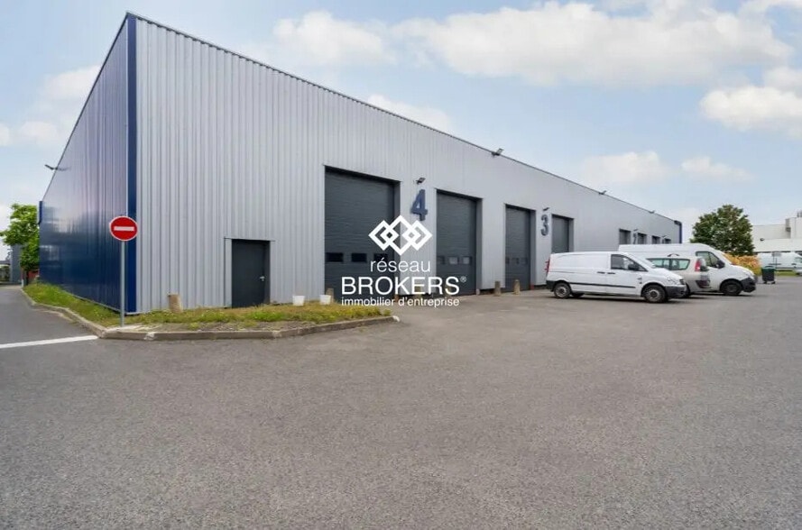 14 Rue Des Oziers, SAINT-OUEN-L'AUMONE à louer - Photo de l’immeuble – Image 2 sur 2