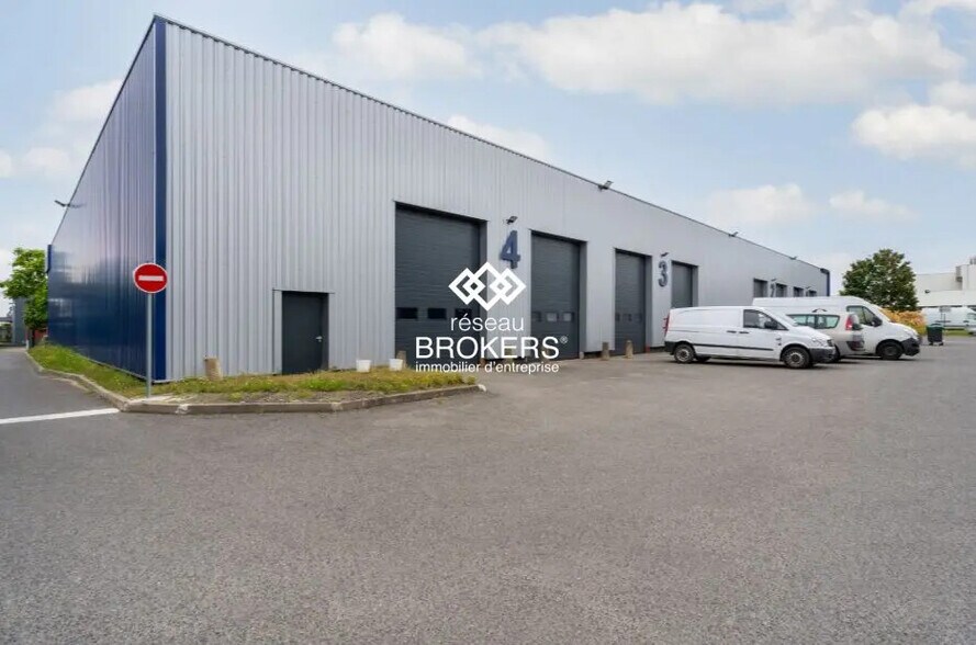 Industriel/Logistique dans SAINT-OUEN-L'AUMONE à louer - Photo de l’immeuble – Image 2 sur 2