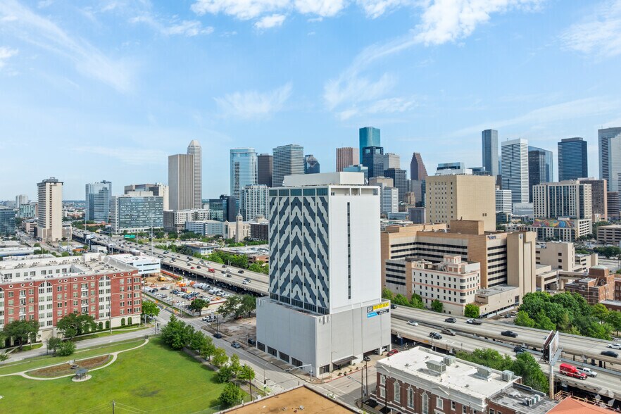 2000 Crawford St, Houston, TX à vendre - Photo de l’immeuble – Image 2 sur 33