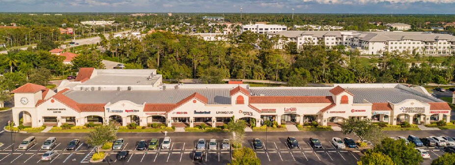 13040 Livingston Rd, Naples, FL à louer - Photo de l’immeuble – Image 1 sur 4