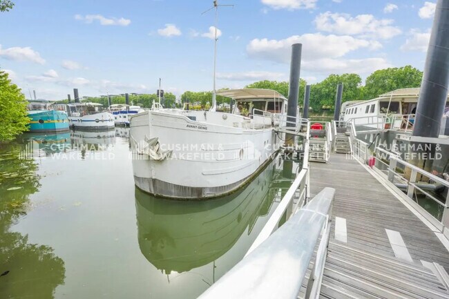 Plus de détails pour Bureau à vendre