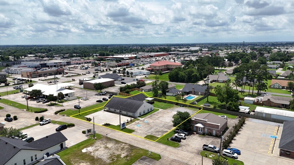 1909 Southwood Dr, Lake Charles, LA à louer - Photo de l’immeuble – Image 3 sur 6