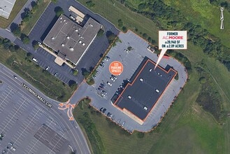 529 Lycoming Mall Cir, Pennsdale, PA à louer Aérien– Image 1 sur 1
