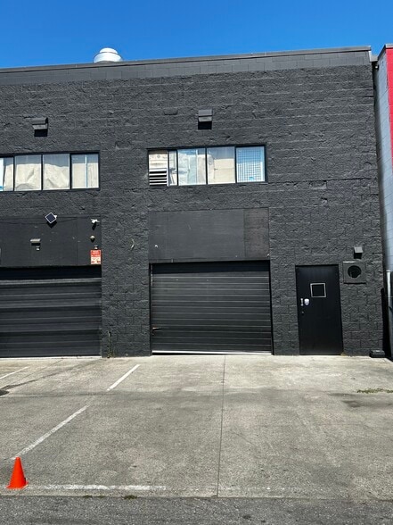 8740 Beckwith Rd, Richmond, BC à louer - Photo de l’immeuble – Image 3 sur 7