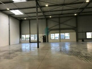 Plus de détails pour Local d'activités, Industriel/Logistique à louer