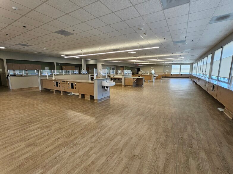 825 E Broadway, San Gabriel, CA à vendre - Photo de l’immeuble – Image 3 sur 17