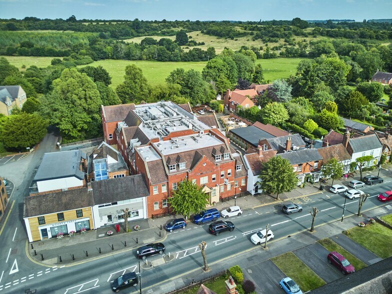17 High St, Henley-In-Arden à louer - Photo de l’immeuble – Image 2 sur 10