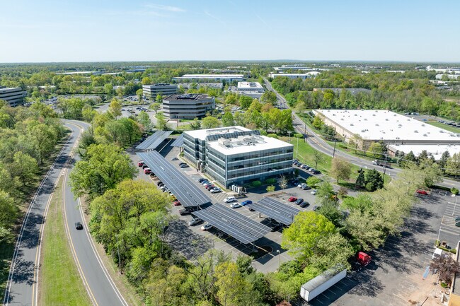 Plus de détails pour 80 Cottontail Ln, Somerset, NJ - Bureau à louer