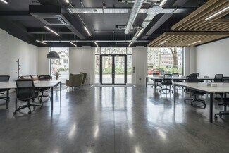 Plus de détails pour 25 Charterhouse Sq, Londres - Bureau à louer