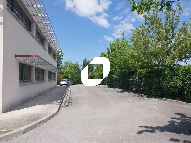 Plus de détails pour Bureau à louer