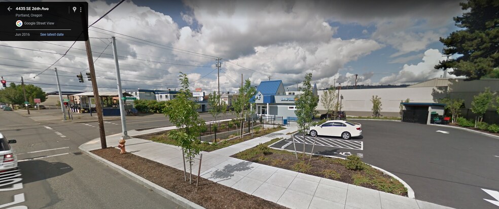 4455 26th ave, Portland, OR à vendre - Photo de l’immeuble – Image 3 sur 3