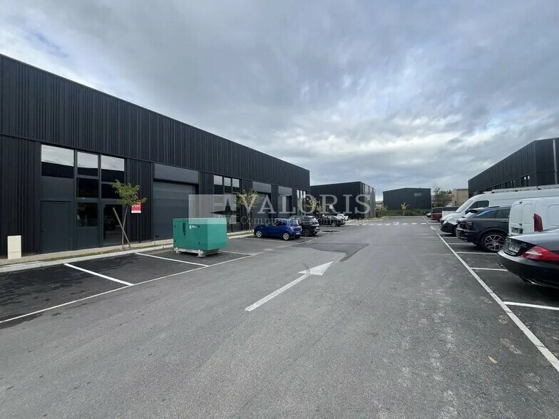 Local d'activités dans Trévoux à vendre - Photo de l’immeuble – Image 1 sur 6