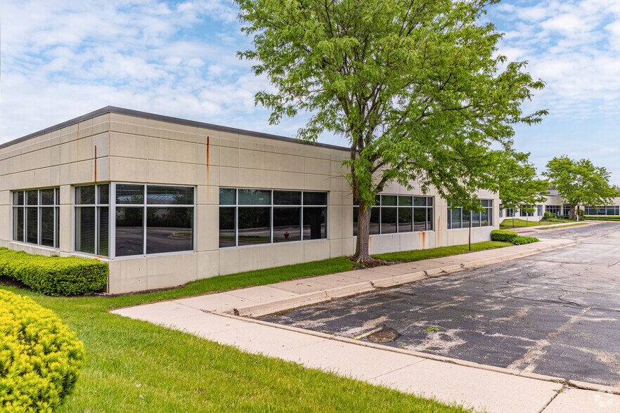 Ogden Corporate Center portefeuille de 2 biens à vendre sur LoopNet.fr - Photo principale – Image 2 sur 2