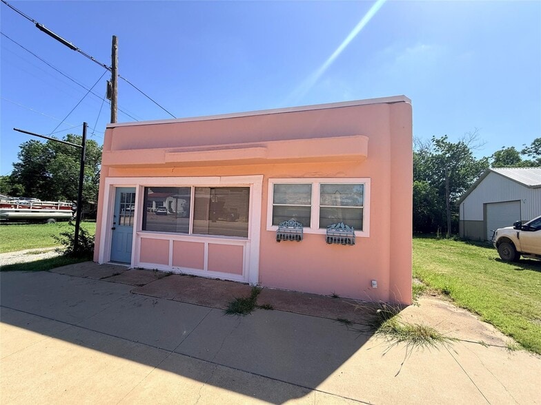 1307 Conrad Hilton Blvd, Cisco, TX à vendre - Photo principale – Image 1 sur 4