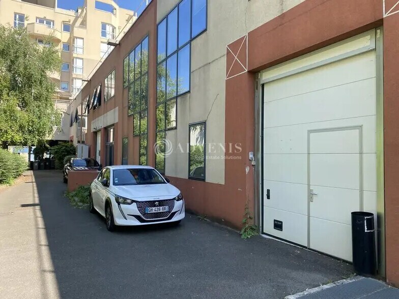 Bureau dans Vanves à louer - Photo de l’immeuble – Image 1 sur 11