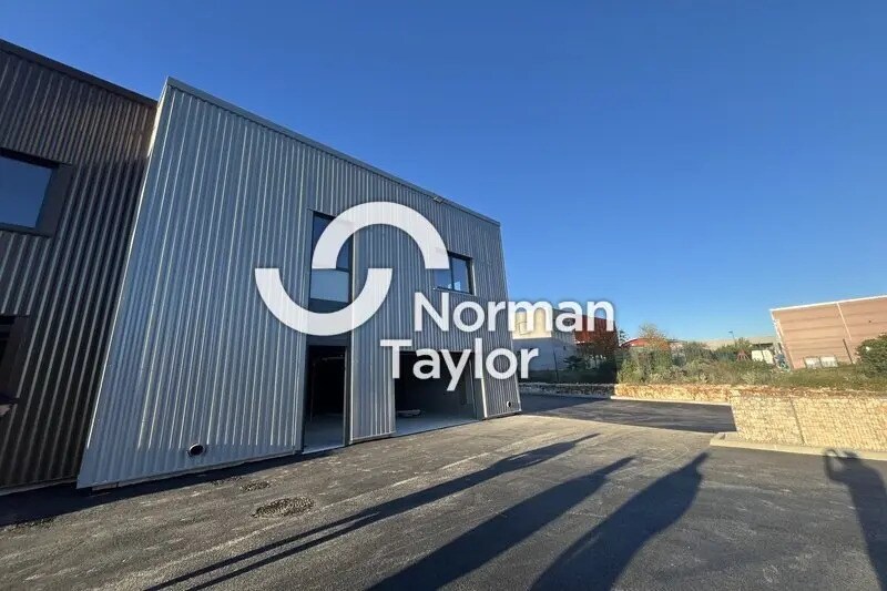 Local d'activités dans Montpellier à vendre - Photo de l’immeuble – Image 2 sur 34