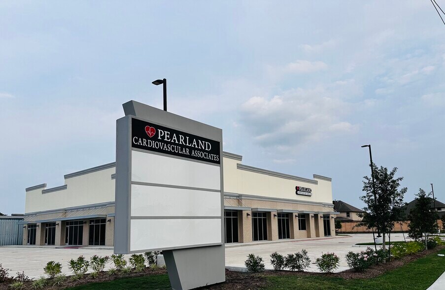 3520 E Walnut St, Pearland, TX à louer - Photo de l’immeuble – Image 2 sur 2