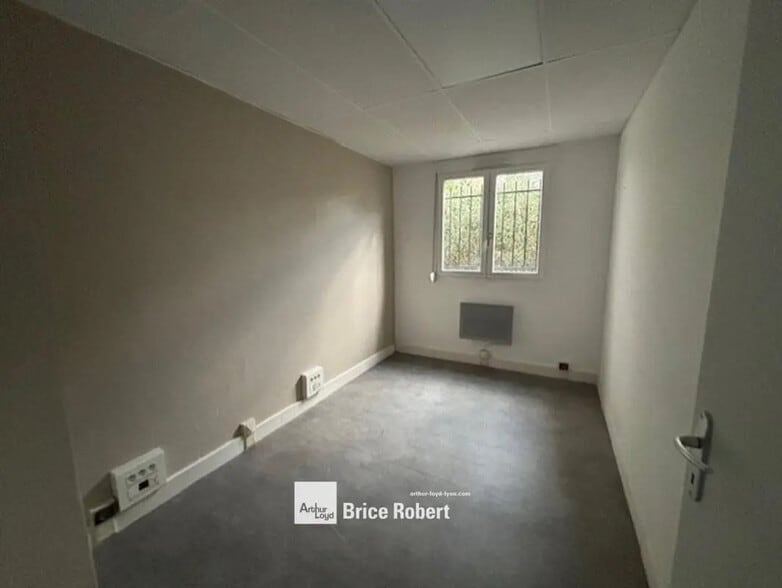 13 Rue Etienne Richerand, Lyon à louer - Photo intérieure – Image 3 sur 5