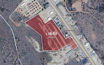 902 S Main St, Jacksboro, TX à louer Photo de l’immeuble– Image 1 sur 11