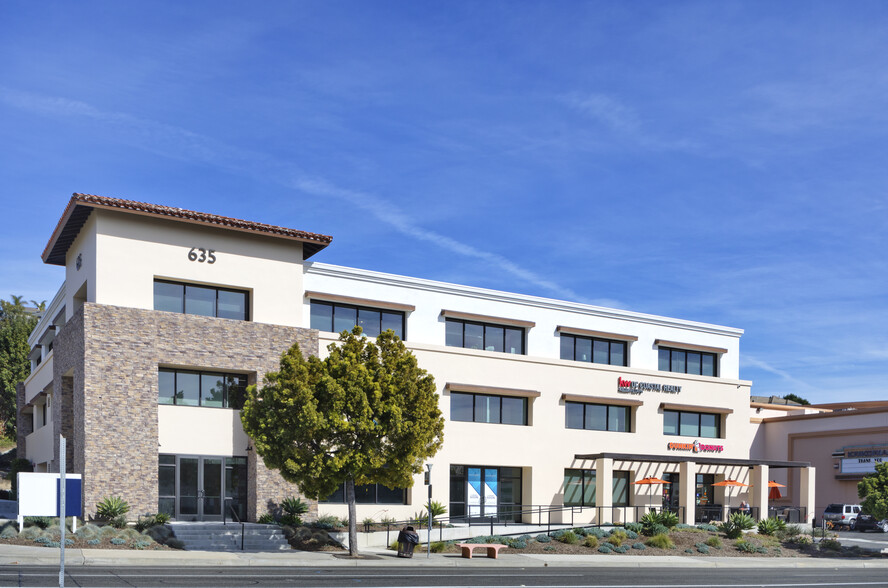 635 Camino de los Mares, San Clemente, CA à louer - Photo de l’immeuble – Image 1 sur 11