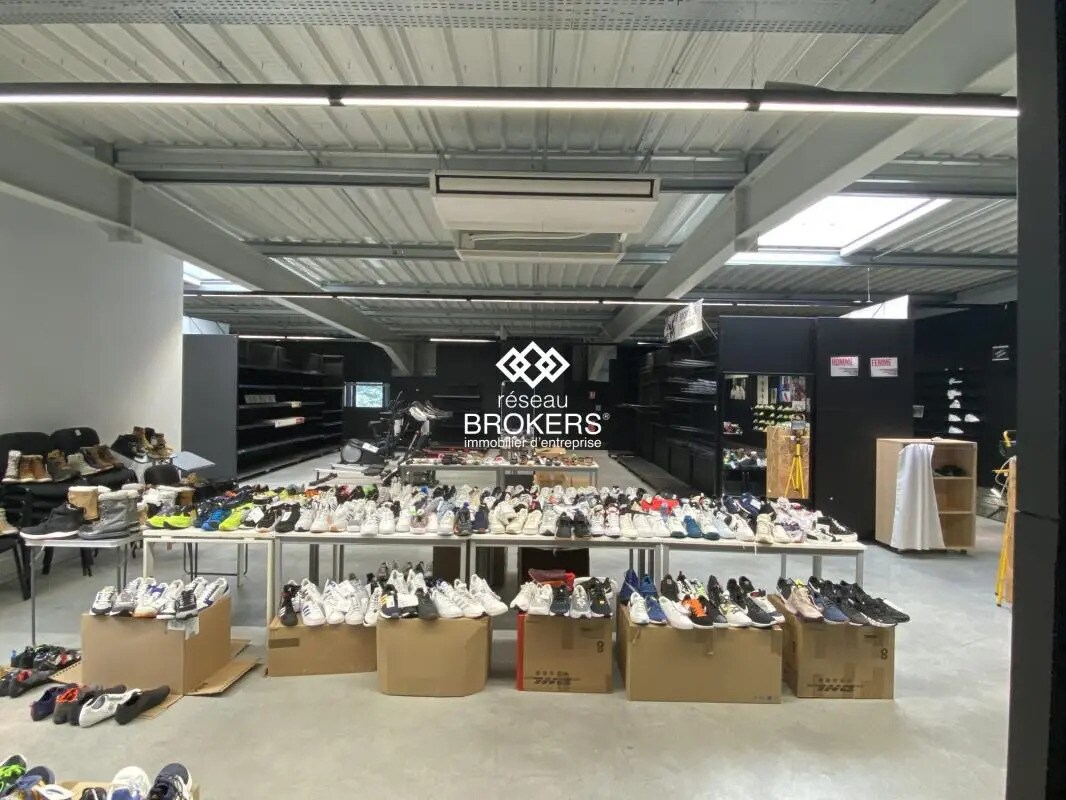 Local d'activités dans Sassenage à vendre Photo intérieure– Image 1 sur 13