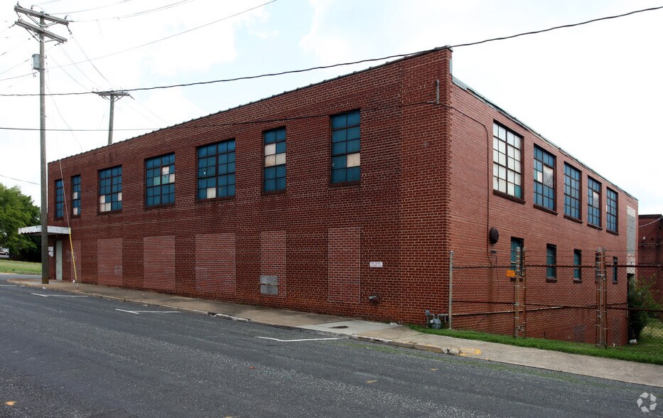 200 E 2nd Ave, Lexington, NC à vendre - Photo de l’immeuble – Image 2 sur 5