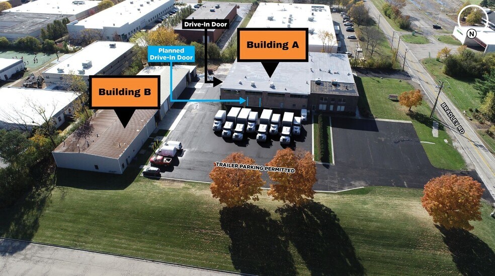 28041 N Bradley Rd, Lake Forest, IL à vendre - Photo de l’immeuble – Image 2 sur 19