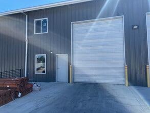 15210 Fitzhugh Rd, Austin, TX à louer Photo intérieure– Image 2 sur 10