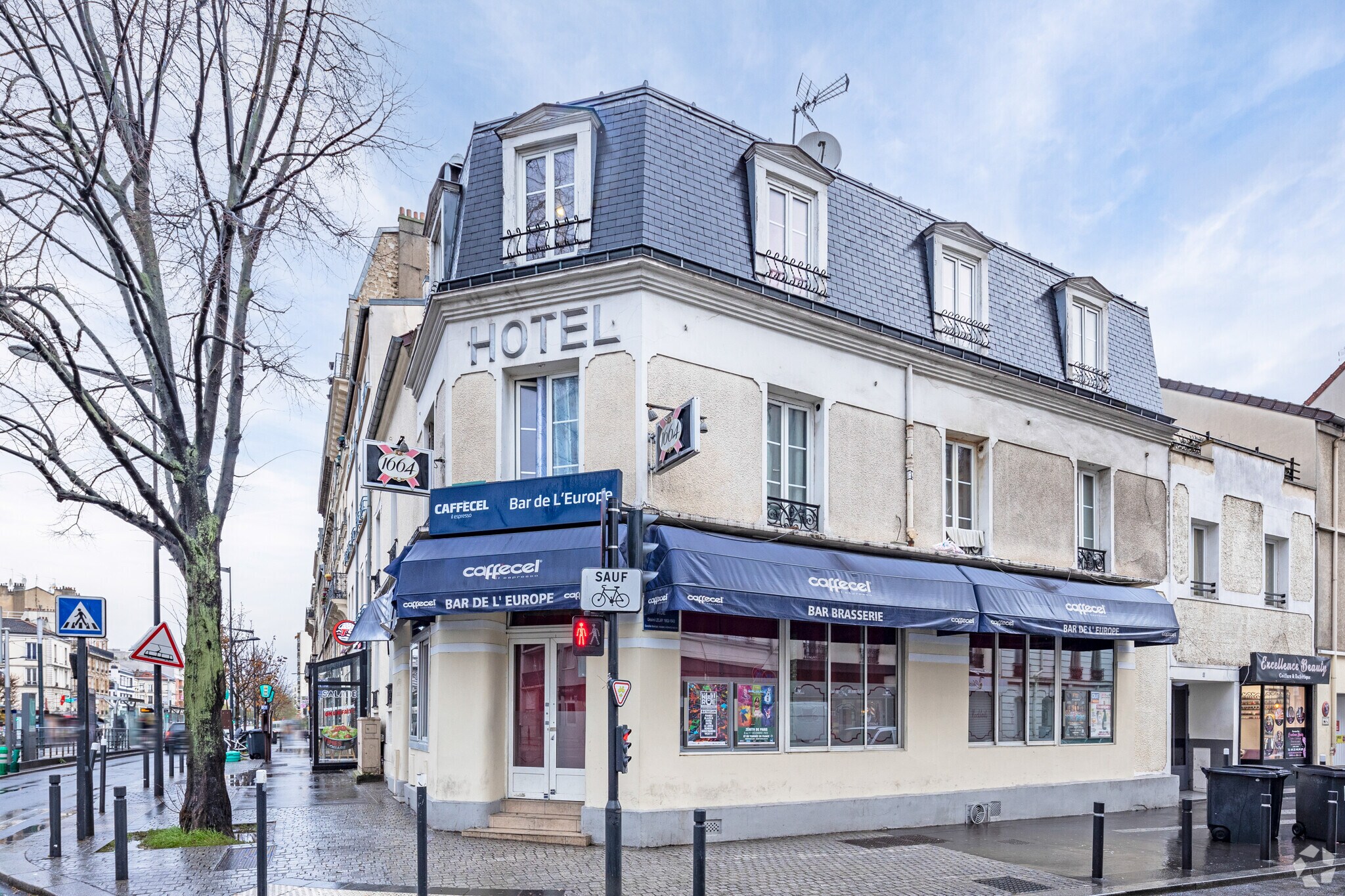Local commercial dans Saint-Denis à louer Photo principale– Image 1 sur 3