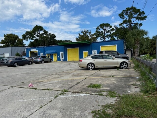 333-337 Carswell Ave, Daytona Beach, FL à louer - Photo de l’immeuble – Image 2 sur 15