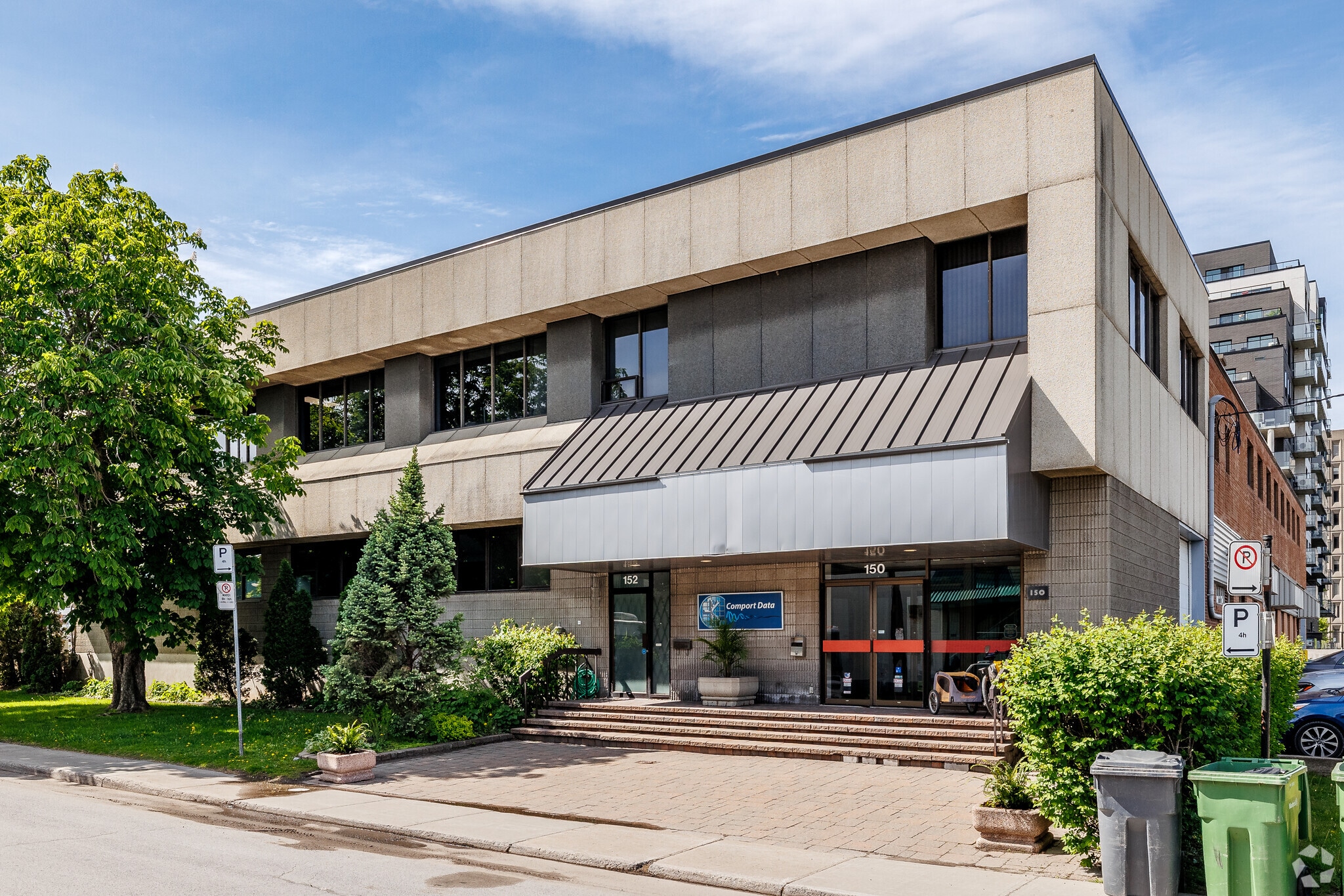 150 Rue Authier, Montréal, QC à louer Photo principale– Image 1 sur 6