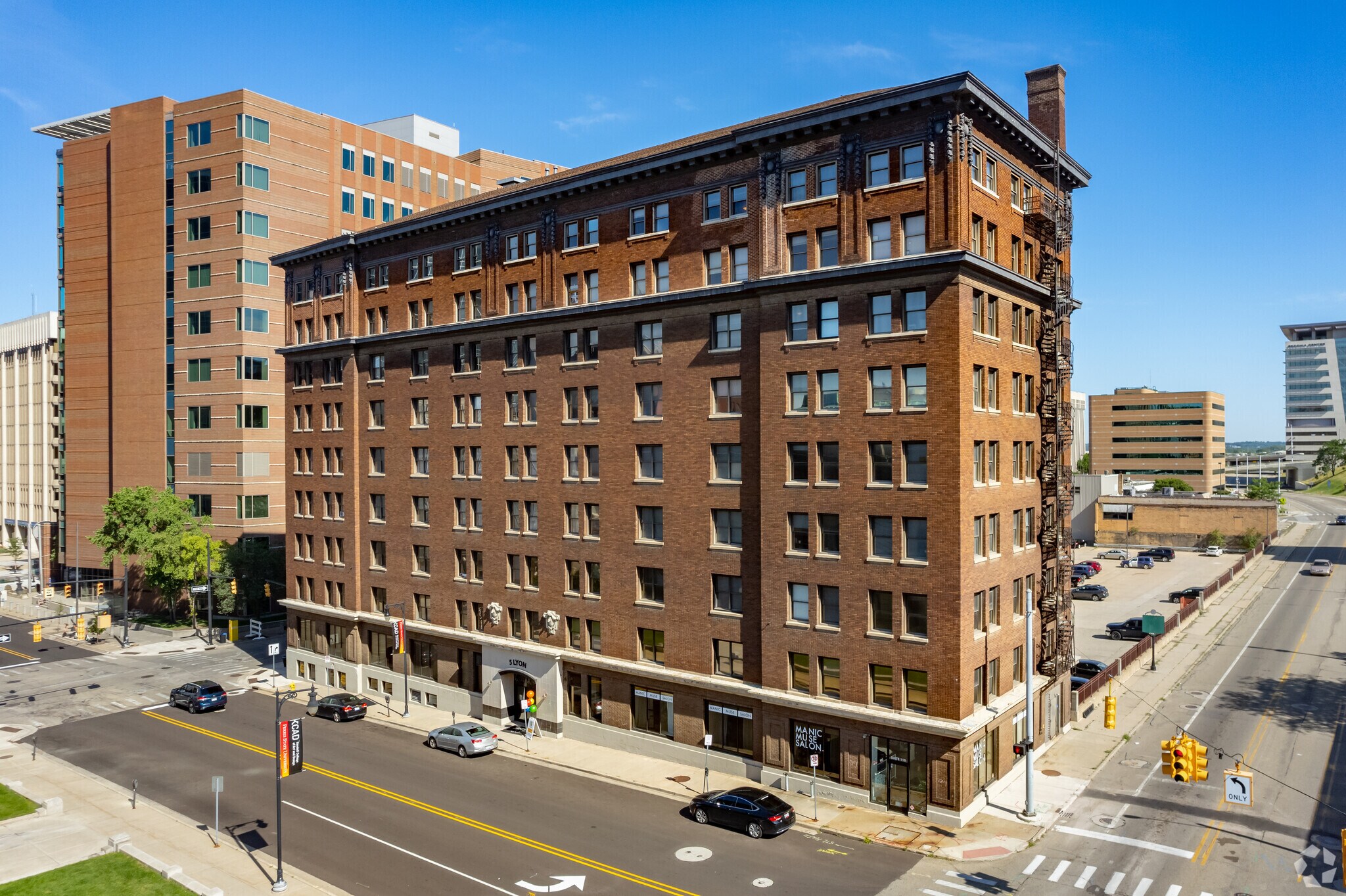 5 Lyon St NW, Grand Rapids, MI à louer Photo de l’immeuble– Image 1 sur 7