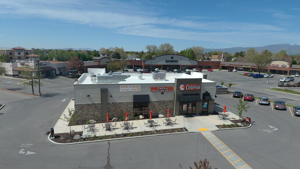 700 E Fort Union Blvd, Midvale, UT à louer - Photo de l’immeuble – Image 2 sur 11
