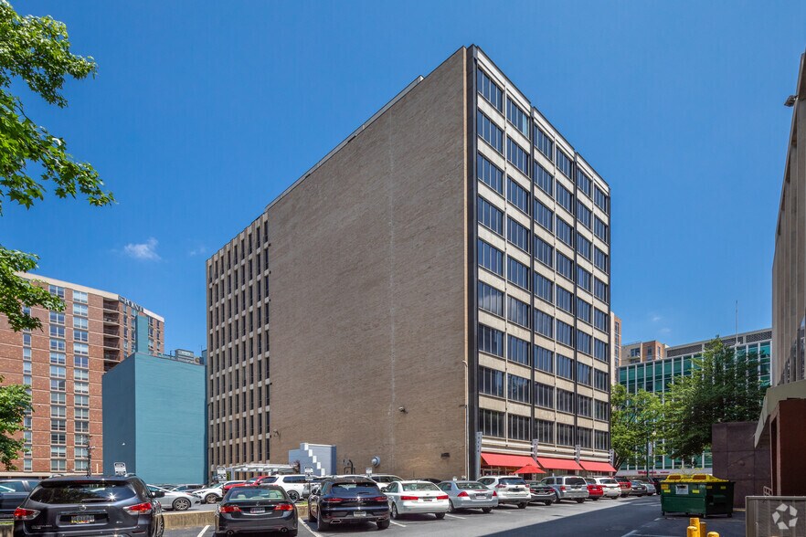 8720 Georgia Ave, Silver Spring, MD à louer - Photo de l’immeuble – Image 3 sur 6