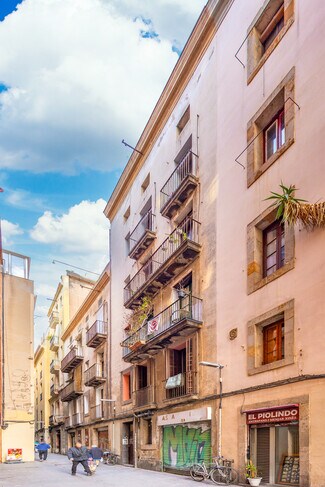Plus de détails pour Carrer De Freixures, 8, Barcelone - Local commercial à louer