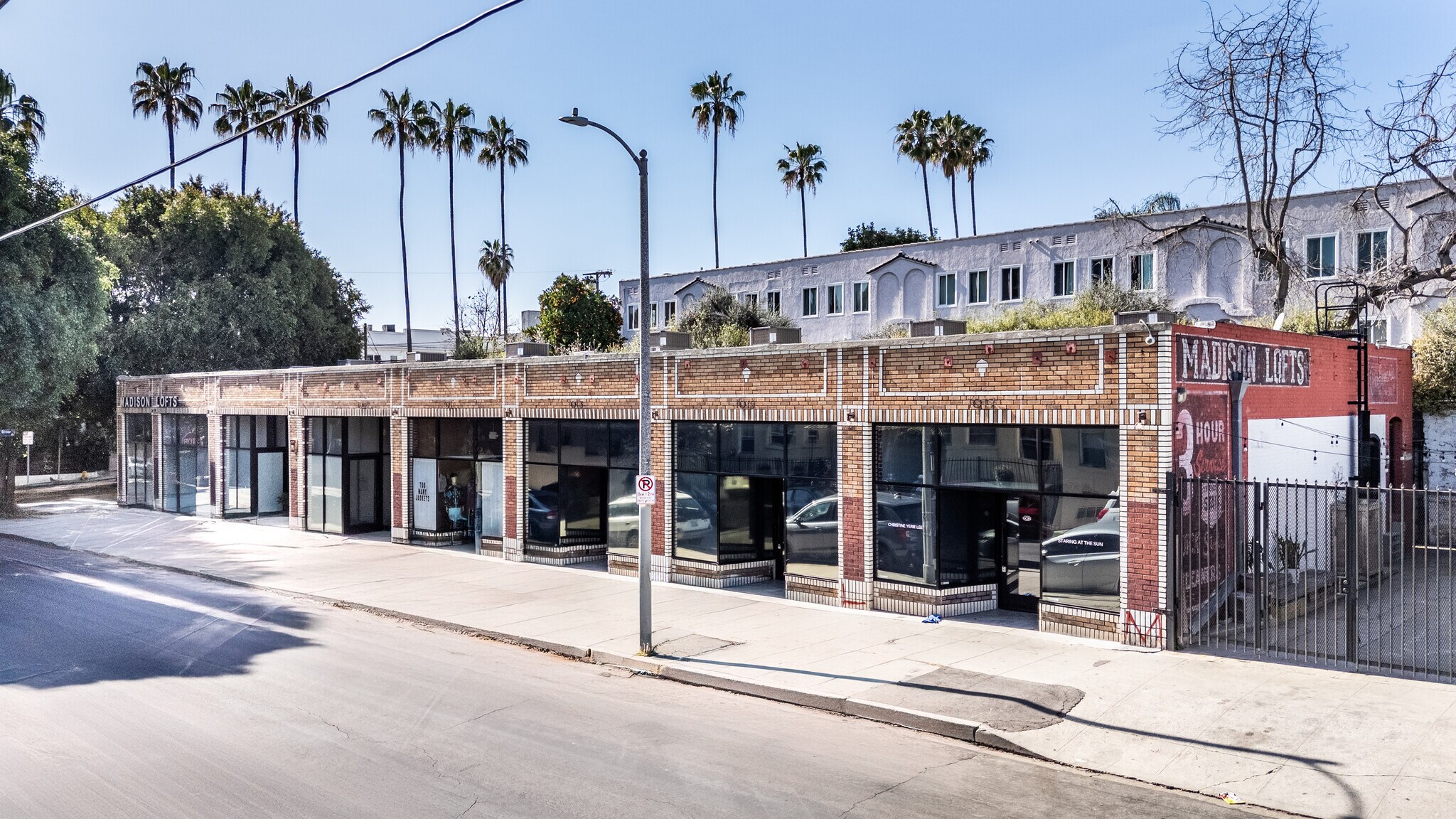 1005 N Madison Ave, Los Angeles, CA à louer Photo de l’immeuble– Image 1 sur 61
