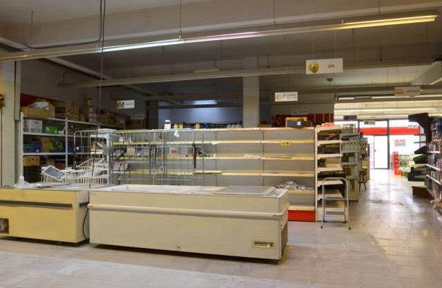Local commercial dans Vilanova i la Geltrú, Barcelona à louer Plan d’étage– Image 1 sur 6