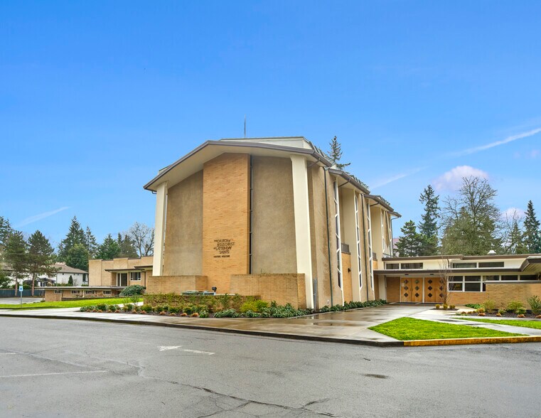 10675 NE 20th St, Bellevue, WA à vendre - Photo de l’immeuble – Image 3 sur 5