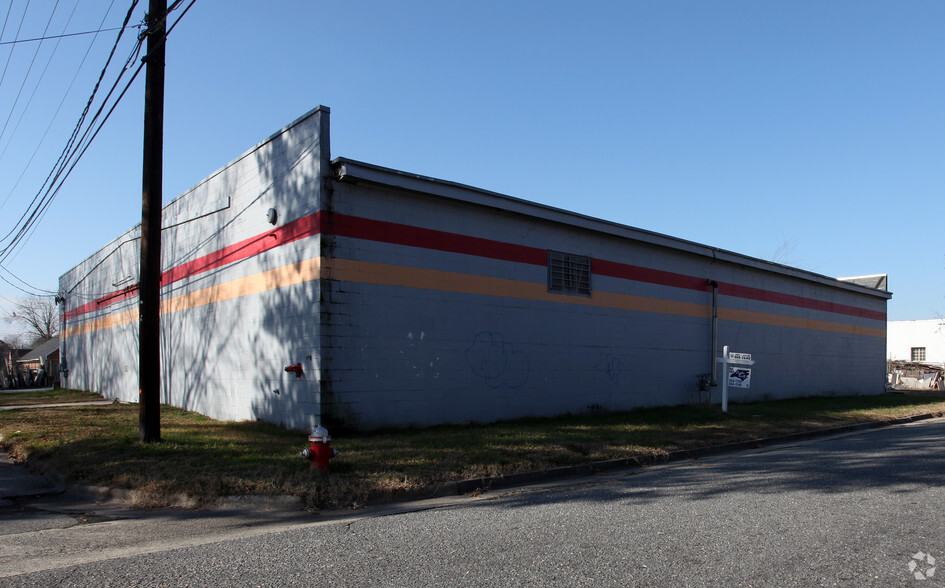 105 N Sharpe St, Selma, NC à louer - Photo de l’immeuble – Image 2 sur 26