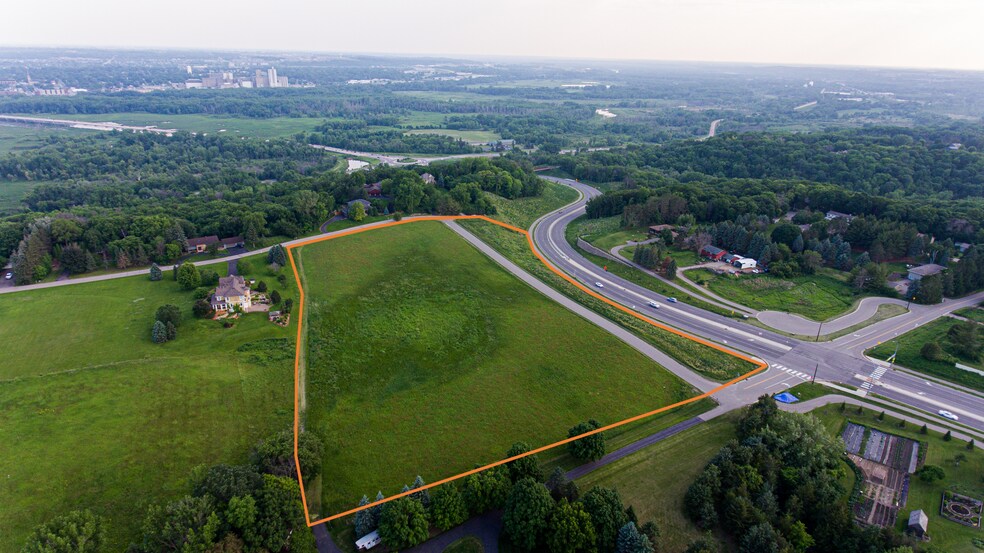 County Road 101, Chanhassen, MN à vendre - Aérien – Image 2 sur 9
