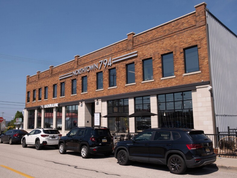 794 Pine St, Muskegon, MI à vendre - Photo de l’immeuble – Image 2 sur 33